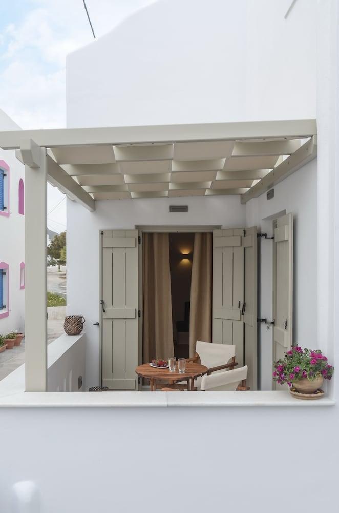 Aphrodite Luxury Apartments 아기오스프로코피오스 외부 사진