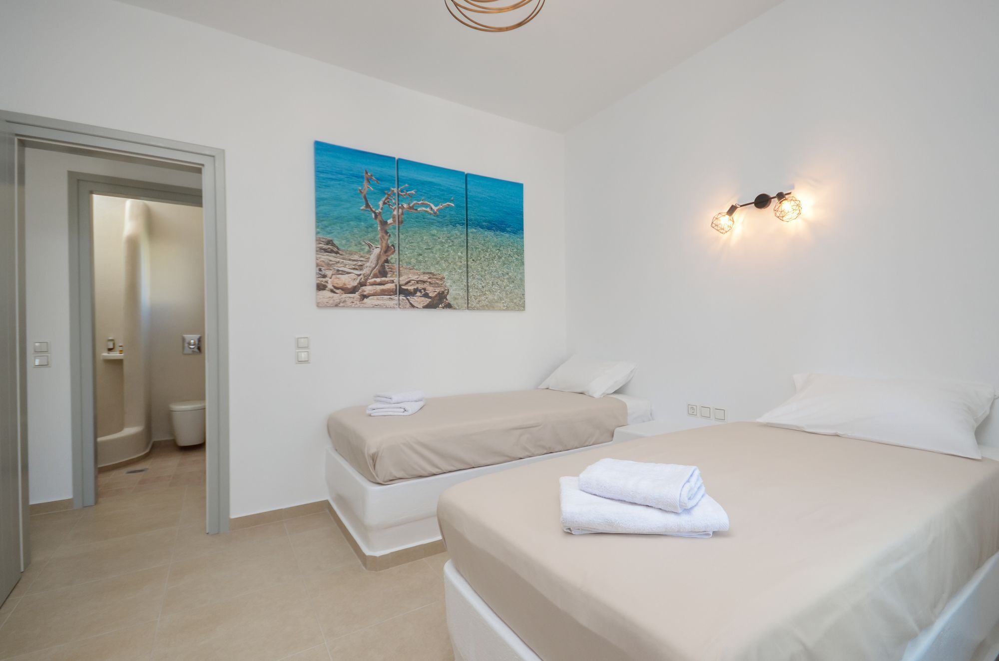 Aphrodite Luxury Apartments 아기오스프로코피오스 외부 사진